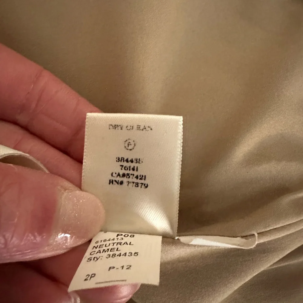 Classic with an edge! EUC Ann Taylor Pencil Skirt Size 2P - Picture 7 of 8